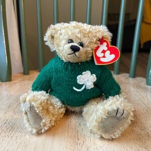 Green Sweater Beanie Baby with Shamrock— 1993, Shamrock